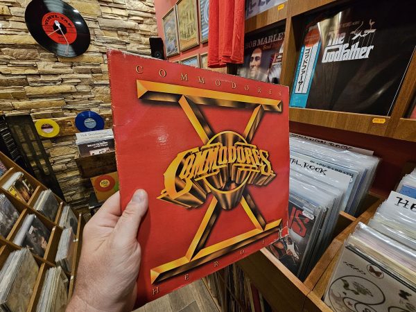 Commodores – Heroes