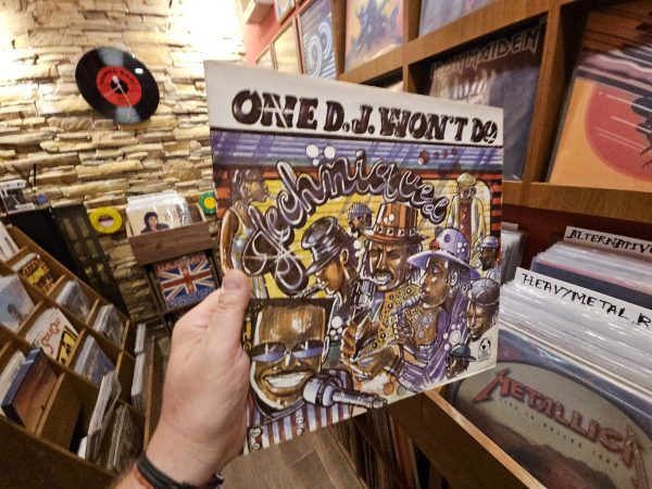 Various Artists – One D.J. Won't Do