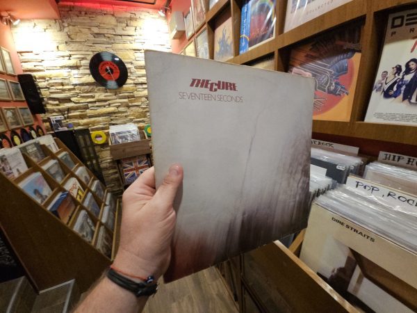 The Cure – Seventeen Seconds