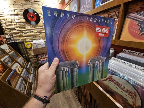 Earth, Wind & Fire – I Am