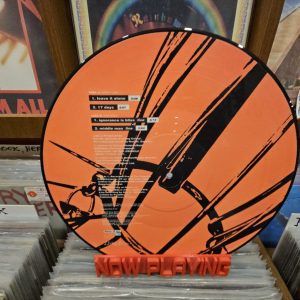 Alternative view of Living Colour – Leave It Alone