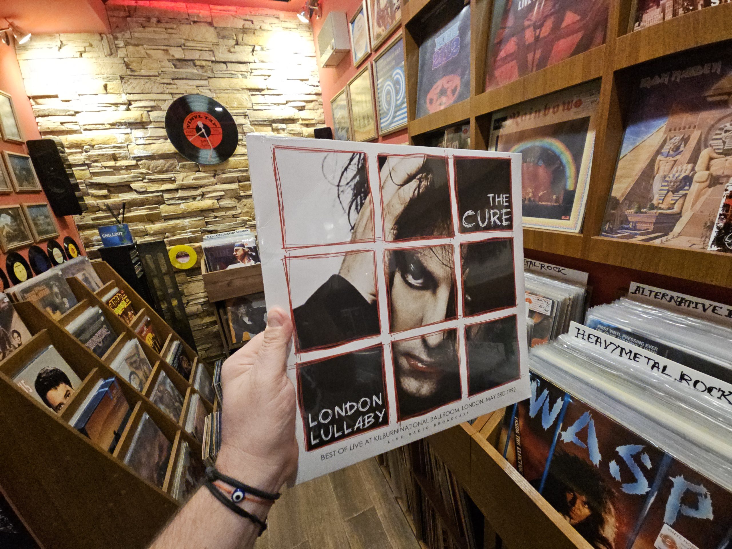 The Cure – London Lullaby