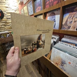 Fleetwood Mac – Behind The Mask