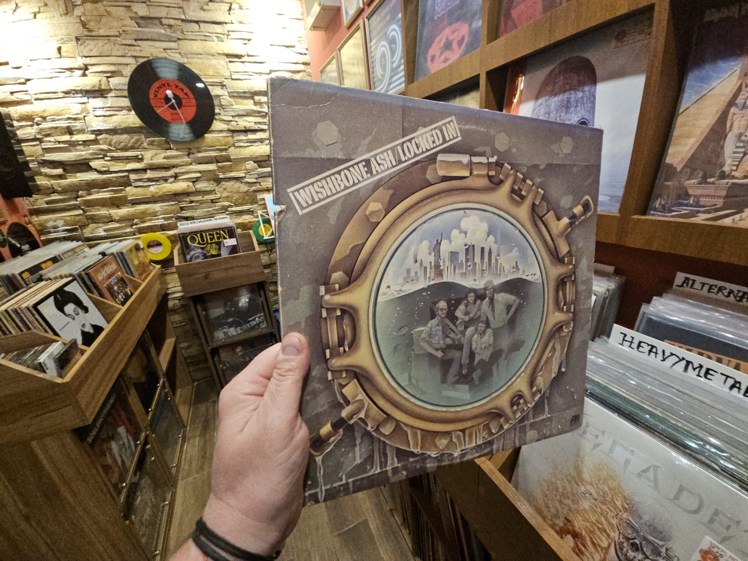 Wishbone Ash – Locked In
