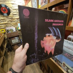 Black Sabbath – Paranoid