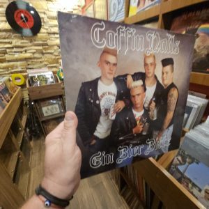 Coffin Nails – Ein Bier Bitte