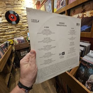 Alternative view of Deskee – Dancetracks