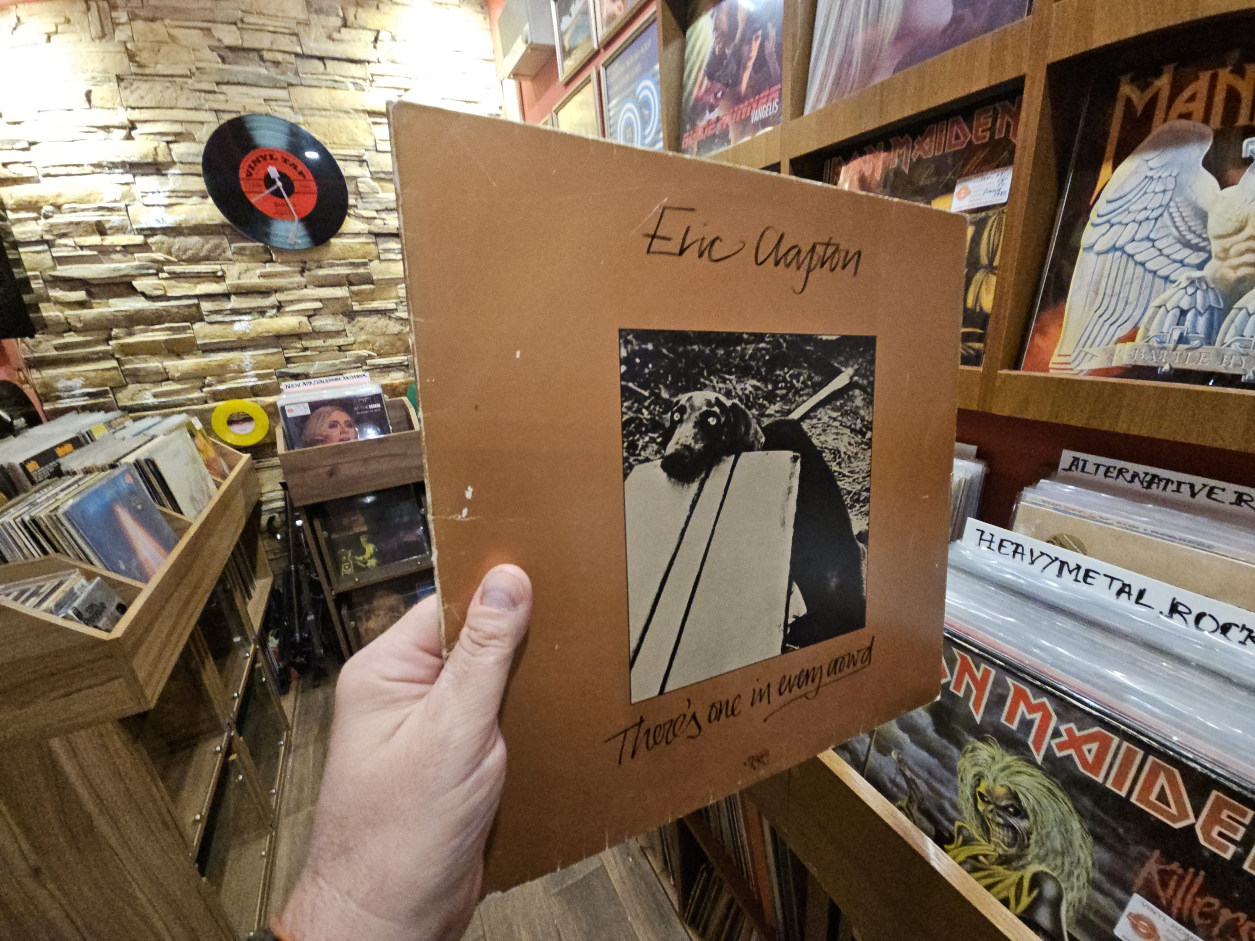 Eric Clapton – There's One In Every Crowd