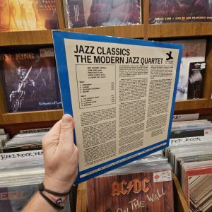 Alternative view of The Modern Jazz Quartet – The Modern Jazz Quartet Plays Jazz Classics