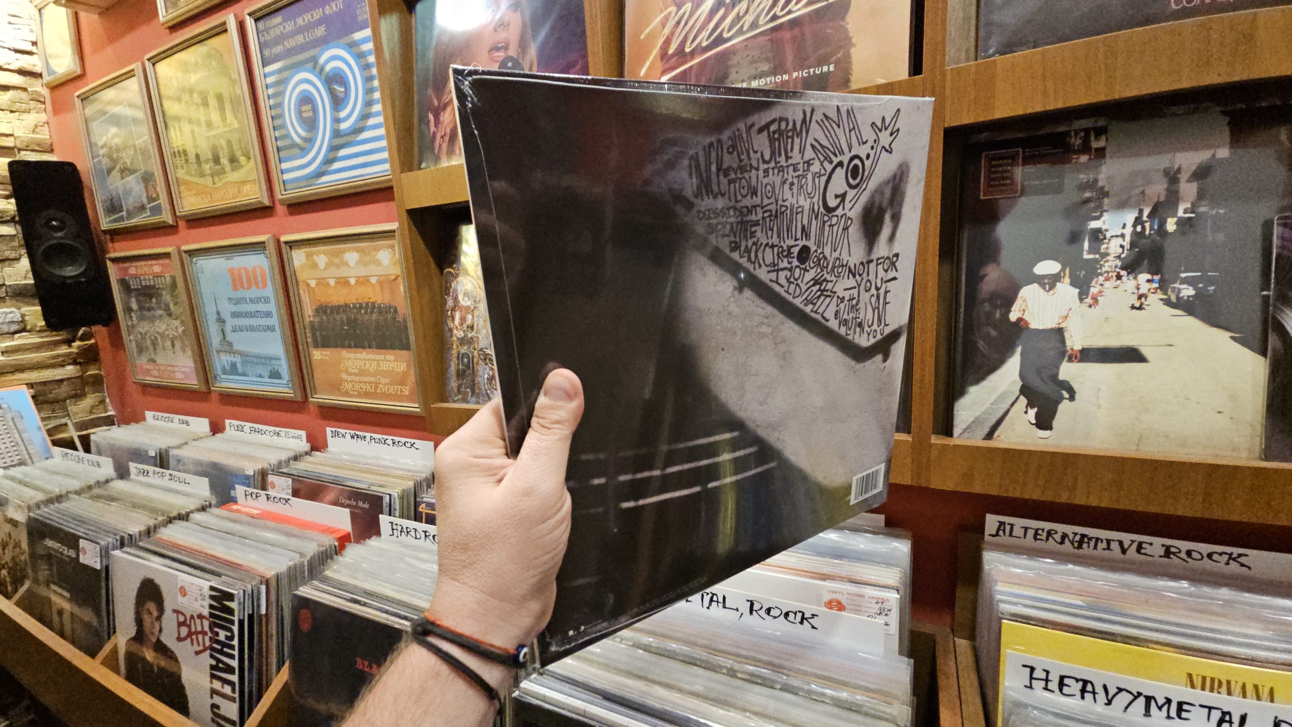Pearl Jam – Rearviewmirror (Greatest Hits 1991-2003: Volume 1) - Image 2