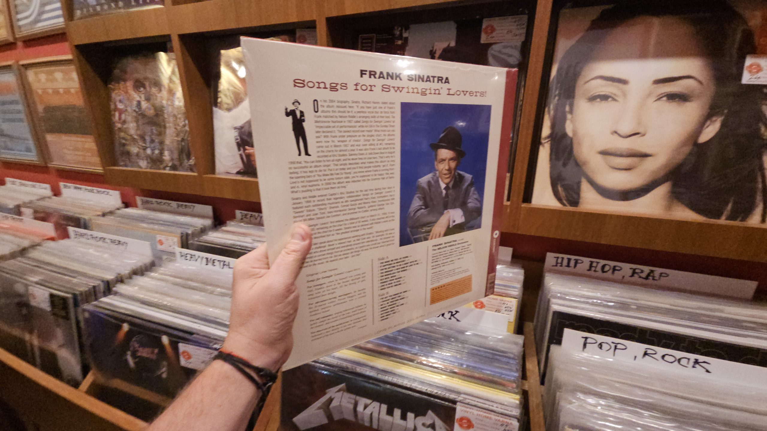 Frank Sinatra – Songs For Swingin' Lovers - Image 3